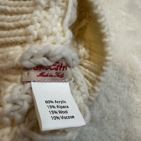 Cozy Knit Pom-Pom Beanie-It is brand new but there is no tag attached main image 4